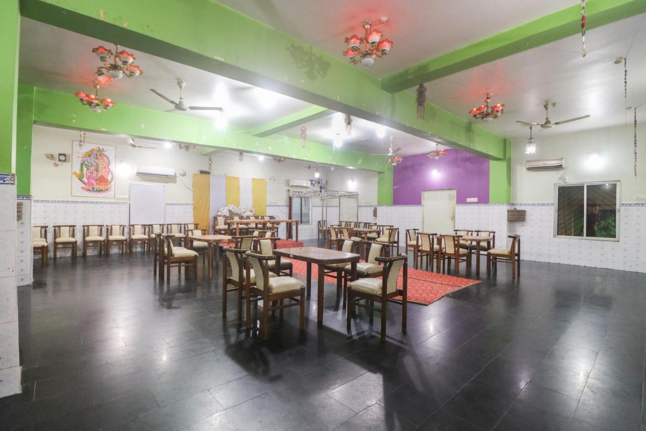 Spot On 65043 Hotel Kalinga Palace Kendrapara Dış mekan fotoğraf